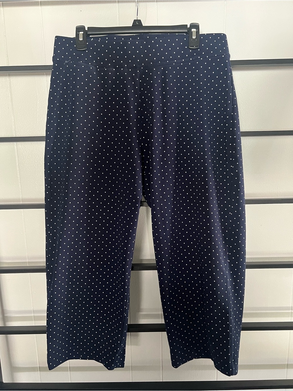 VGC Women's LANDS END, XL, Pull on Capris, Polka Dot G5